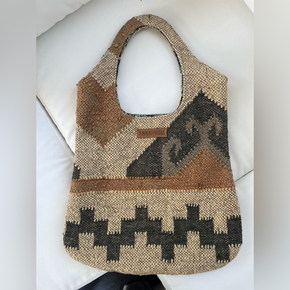 Jute Woven Shoulder Bag